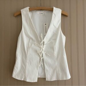 Glassons White Lace-Up Sleeveless Top